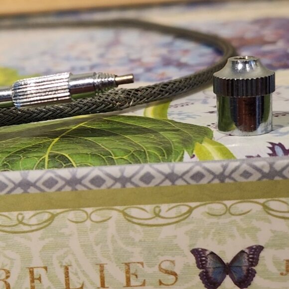 Vintage 20 inch Camera Shutter Release Locking Cable with Adapter - Picture 4 of 5